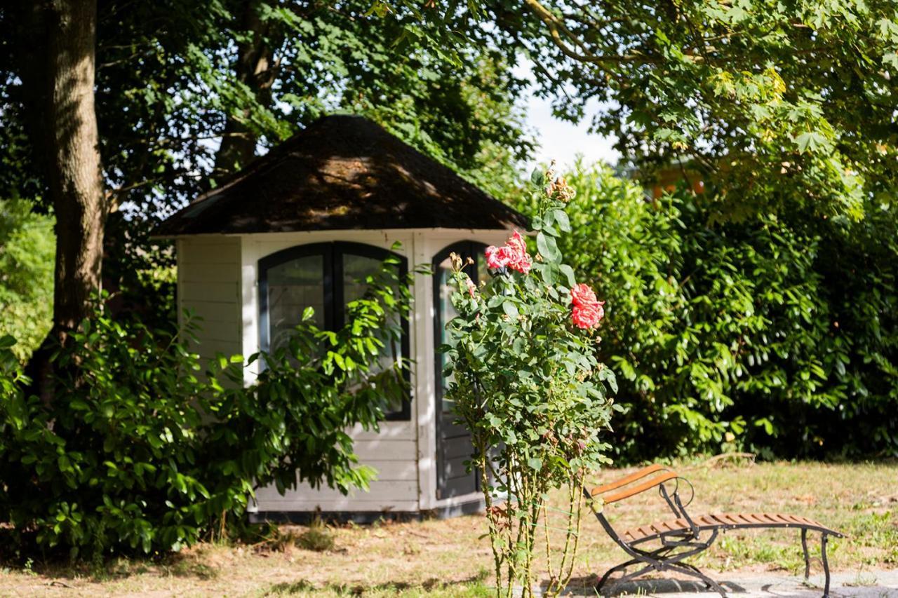 Gutshauszimmer Neu Gaarz Exterior photo