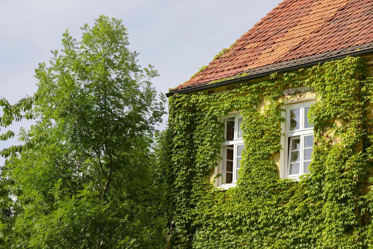 Gutshauszimmer Neu Gaarz Exterior photo